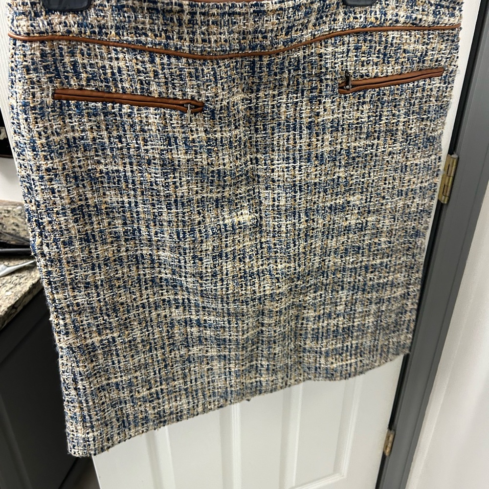 ANN TAYLOR tweed skirt.